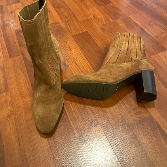Aquatalia Suede Brown Lux Boots! Size 8.5. EUC, 1 Wear! Comfortable and Stylish! - Picture 2 of 3